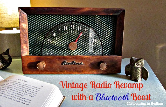 Vintage Radios with Bluetooth